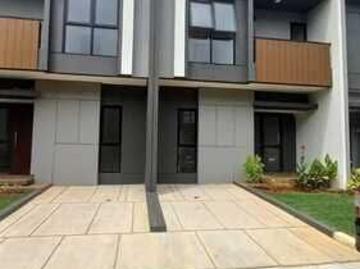 Rumah 2 Lantai Di Summarecon Gading Cown Bekasi