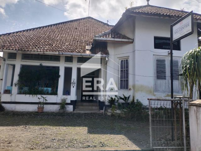 Rumah & Tanah Luas Hook Tengah Kota Area Jl. Pangeran Diponegoro Magelang