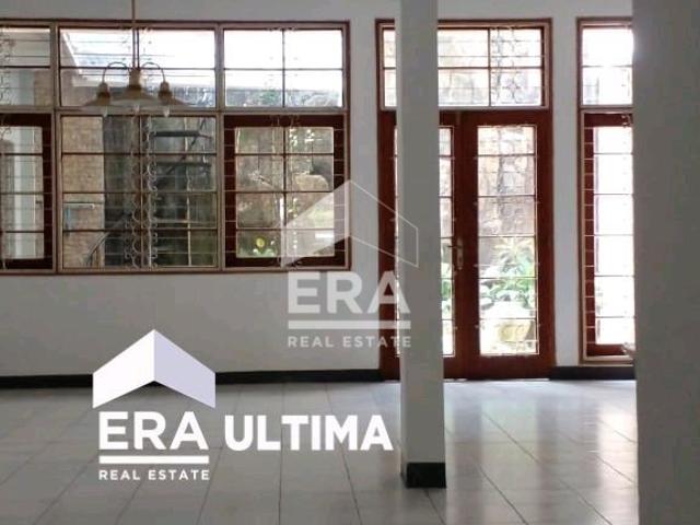 Rumah Bagus di Sayap Pasteur dekat Universitas Maranatha Bandung