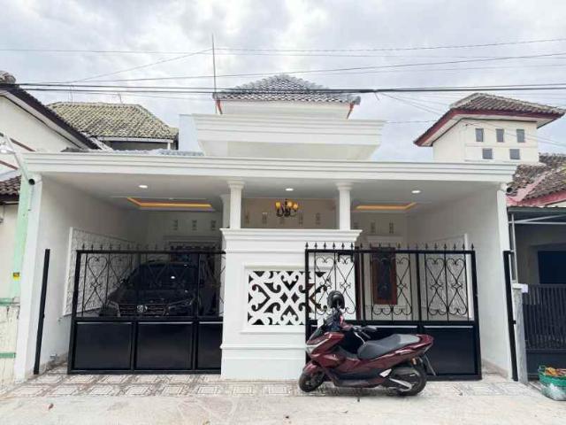 Rumah Baru Mewah Siap Huni dalam Perumahan Cluster di Solo Selatan