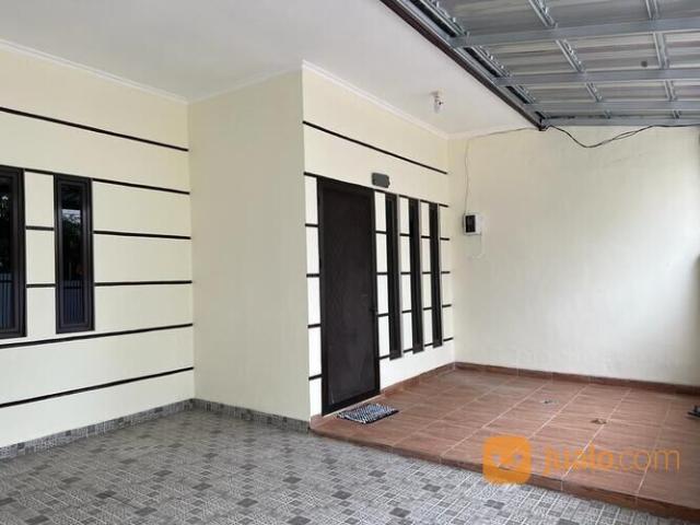 Rumah bersih dan rapi Lokasi di Harapan Indah 1, Bekasi