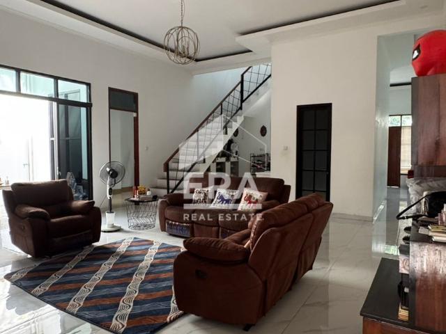 Rumah luas Grand Tuparev Karawang di jual CEPAT