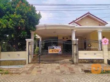 Rumah Semi Furnished Posisi Hook, di Cluster Taman Harapan Baru, Bekasi