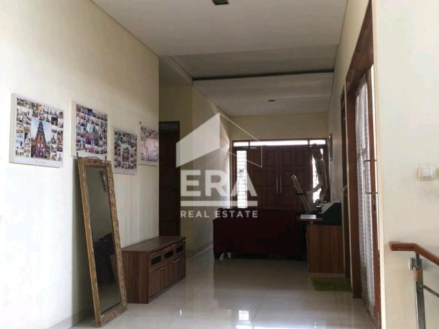 Rumah Siap Huni Bangunan Besar & Lokasi Strategis di Kembar Baru