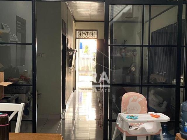 Rumah Siap Huni di Larangan Tangerang Strategis Nego