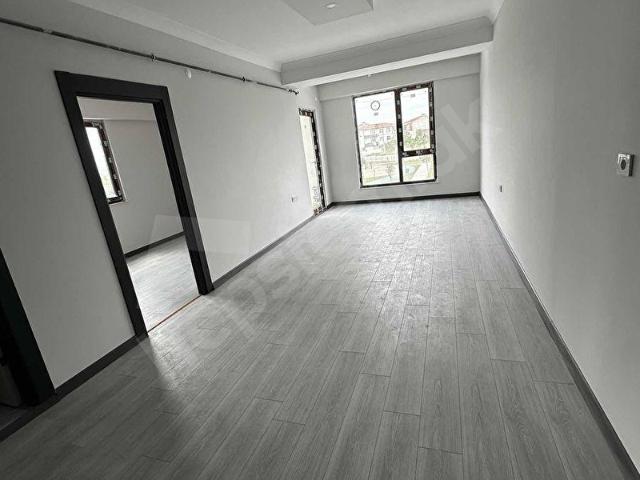 RUMELİDE PARK CEPHE SİTE 50M2 1+1