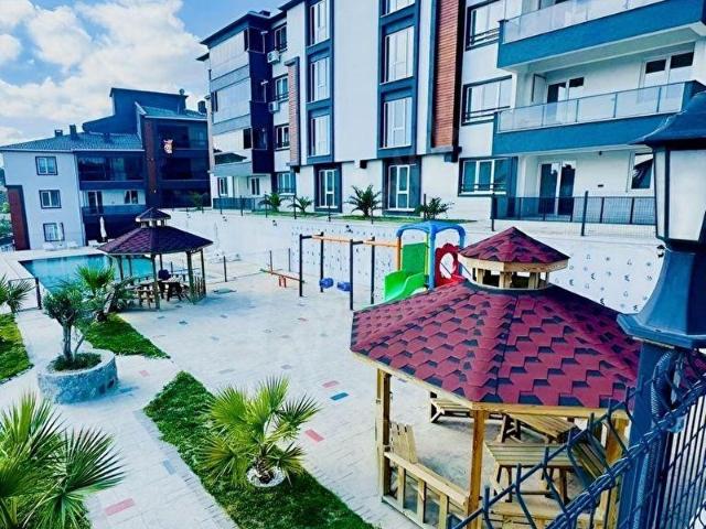 RUMELİ MAH DE HAVUZLU SİTE İÇERİSİNDE FIRSAT 2+1 DAİRE