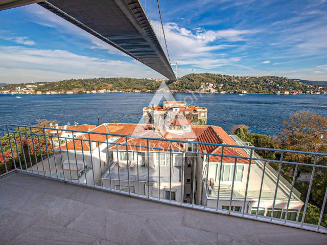 Rumelihisarı'nda Rıhtımlı 2+1 Yalı Dairesi, 110m², Boğaz Manzara