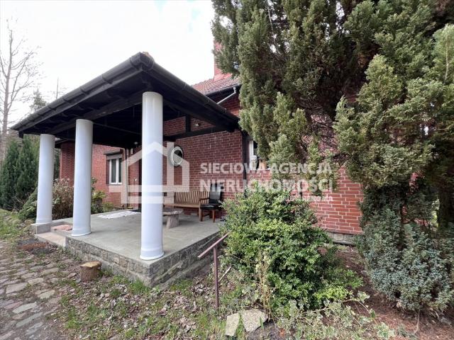 Przestronny dom 250 m2 z dużą działką 5800 m2 w Rumi