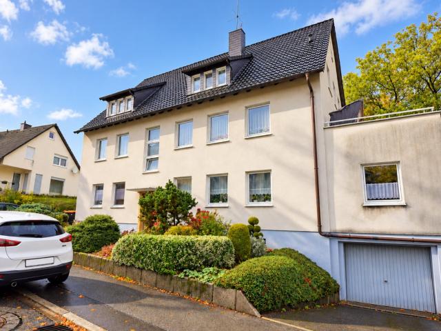 Rund 45 m² große 2 Zimmer Erdgeschosswohnung mit Tageslichtbad und Gartennutzung in Berchum