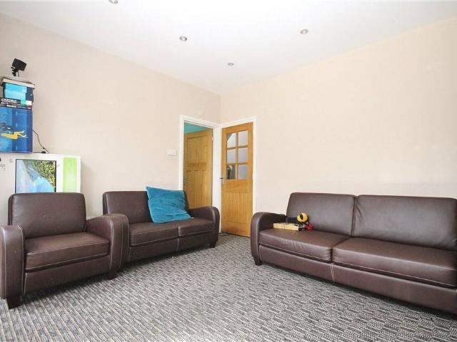 Runnemede Road, Egham, Surrey, TW20 9BL