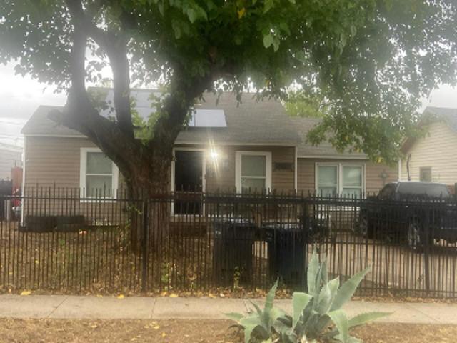 Runnels St