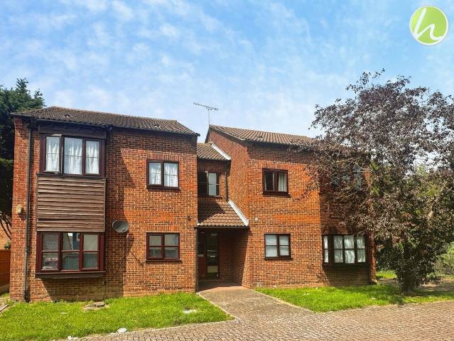 Runnymede Road, Runnymede Court SS17, 1 bed flat to rent, £1,150 pcm | PrimeLocation