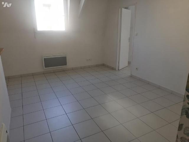 RUAUDIN CENTRE VILLE APPARTEMENT T2 SEJOUR COIN CUISINE CHAMBRE CHAUFFAGE ELECTRIQUE