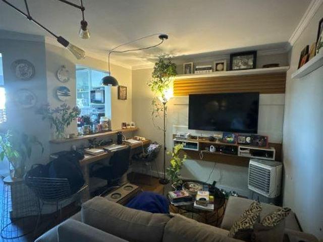 Rua 3 SHVP Apartamento 01 quarto por 170 mil  todo reformado c/ Vaga de garagem  Portão eletrônico