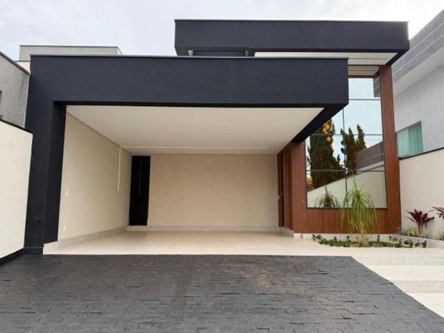 Rua 12 moderna vazado estrutural lote 570 metros 4 suítes escritório paisagismo piscina aquecida