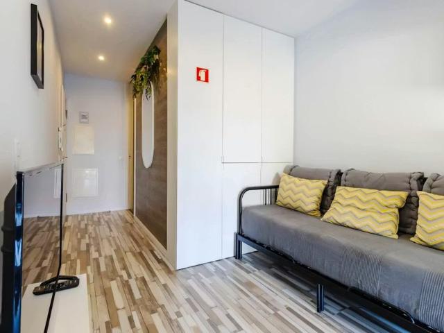 Rua 1.º de Maio, Vila Nova de Gaia, Porto 4430 176