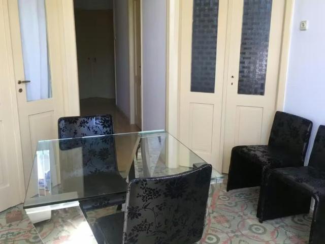 Rua Cónego Ferreira Pinto, Porto, Braga 4050 256