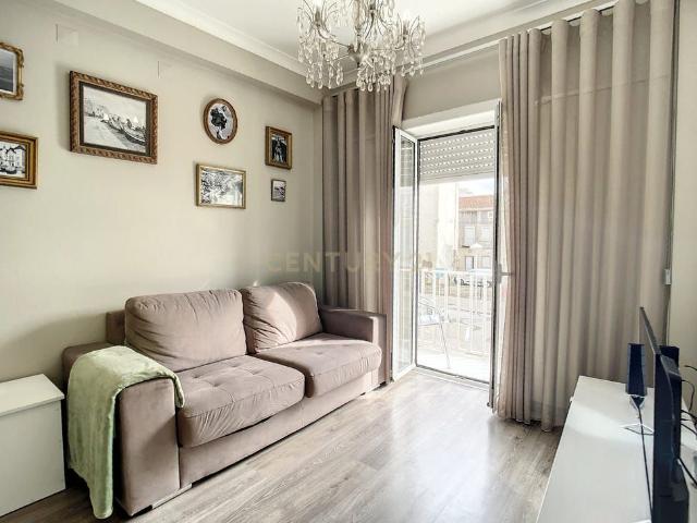 Rua Adrião Batalha, Nazaré, Leiria 2450 162