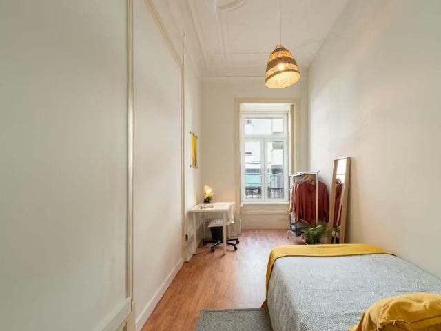 Rua Almeida e Sousa, Lisbon, Lisbon 1350 271