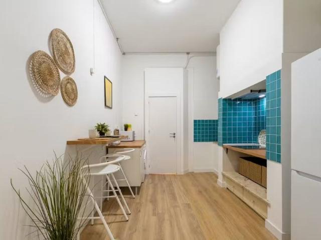 Rua Almeida e Sousa, Lisbon, Lisbon 1350 271