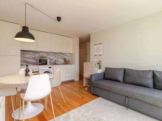Rua Doutor Afonso Cordeiro, Matosinhos, Aveiro 4450 005