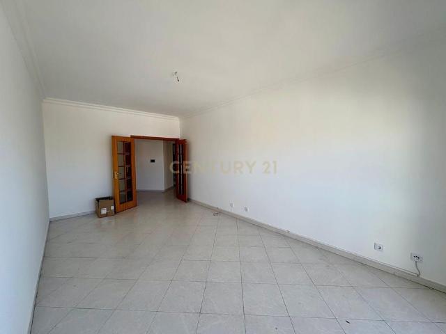 Rua da Estao no2, Caldas da Rainha, Portugal, Caldas da Rainha Nossa Senhora do Pópulo, Leiria 2500 082
