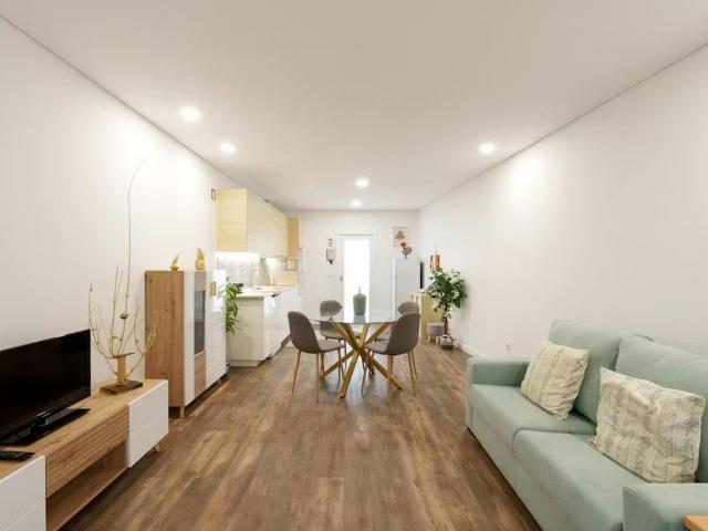 Rua da Estao, Porto, Braga 4300 214