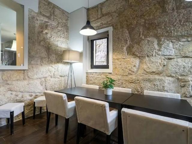 Rua da Maternidade, Porto, Porto District 4050 370