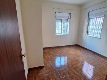 RUA DAS ROSEIRAS 151, São Domingos de Rana, Lisbon 2785 158