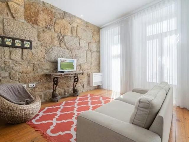 Rua de Dom Manuel II, Porto, Braga 4050 343