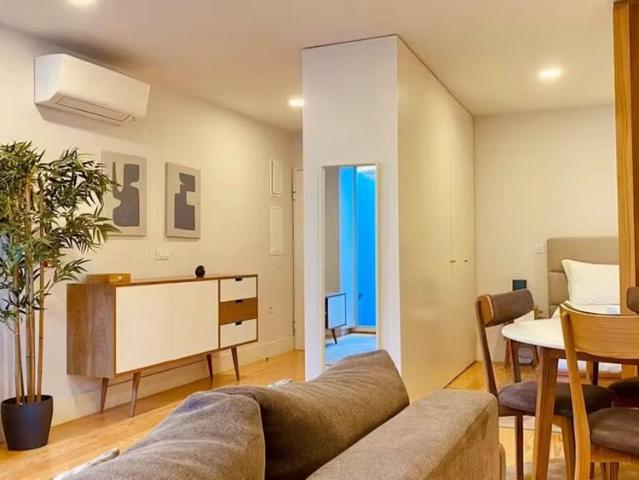 Rua de São Miguel, Porto, Braga 4050 093