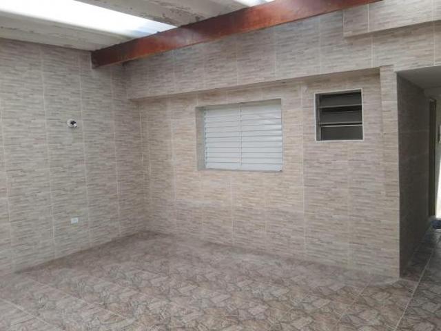 Rua Dráuzio, 2 Casas no mesmo terreno em frente a praça na Paulicéia SBC