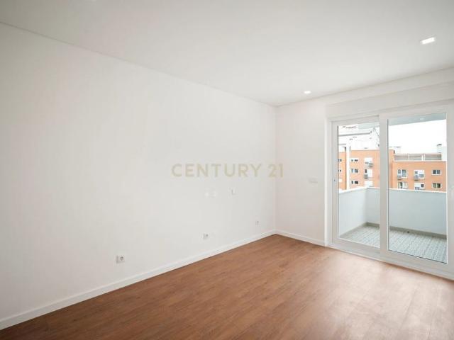 Rua Luciano Cordeiro, 3, 2º Esq Oeiras e São Julião da Barra, Santarem 2770 112