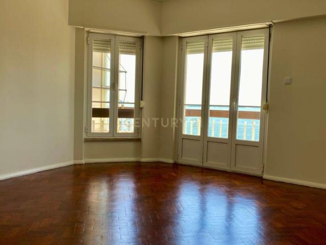 RUA POLICARPO DOS ANJOS 79 3DTO, Algés, Lisbon 1495 166