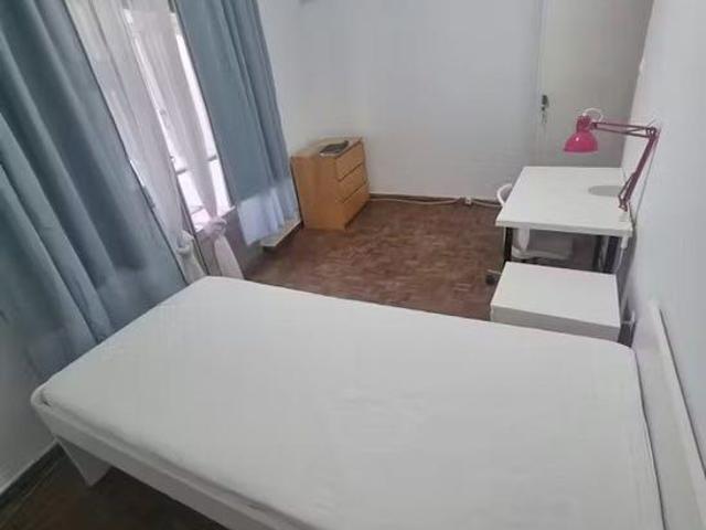 Rua Padre António Vieira, Odivelas, Lisbon 2620