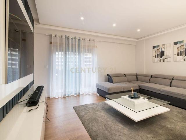Rua Pulido Valente, Odivelas, Portugal, Odivelas, Lisbon 2675 672
