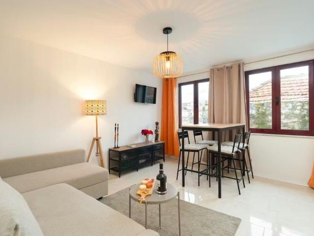 Rua Viterbo de Campos, Vila Nova de Gaia, Porto 4400 156