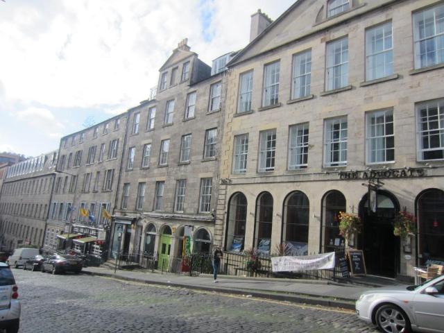 Ruan Mai Thai Massage Therapy, Blair Street, City of Edinburgh, EH1 1QR, United Kingdom | 2 bed apartment for rent #137558788 | Rentberry