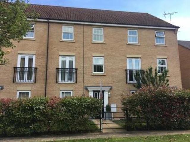 Rubys Walk, Fernwood, Newark. 4 bed terraced house to rent £1,350 pcm £312 pw