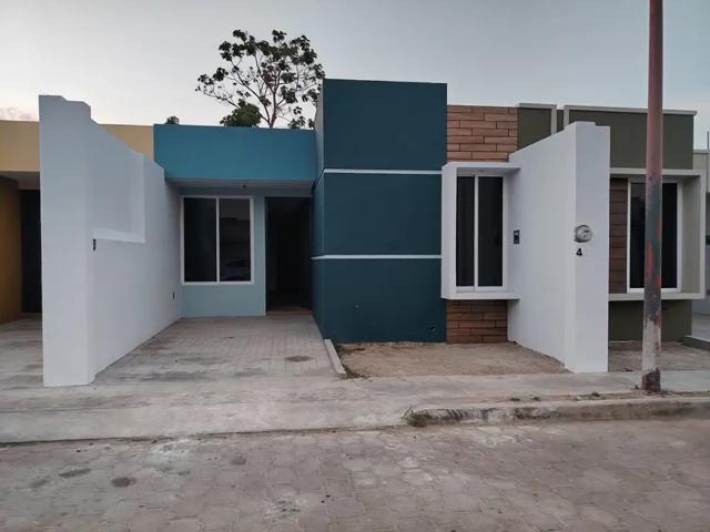 Rubén Michel Anguiano 317 121 2139 VENDE casa nueva Fracc. La Romana calle La Romana 40