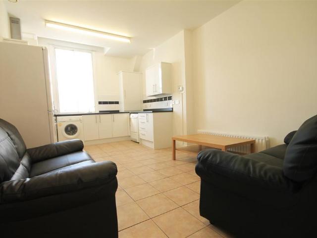 Rubicon House, City Centre 6 bed apartment to rent £2,346 pcm £541 pw