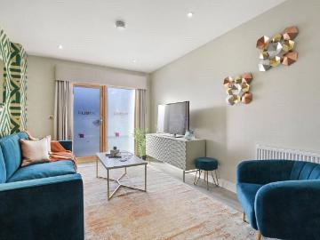 Rubix House, 55 High Street. 2 bed apartment to rent £1,900 pcm £438 pw