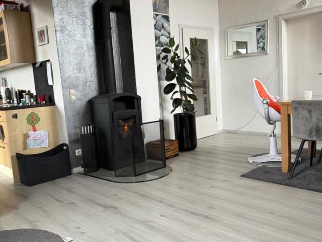 Rückmietverkauf: 2,5 Zimmer Dachgeschosswohnung