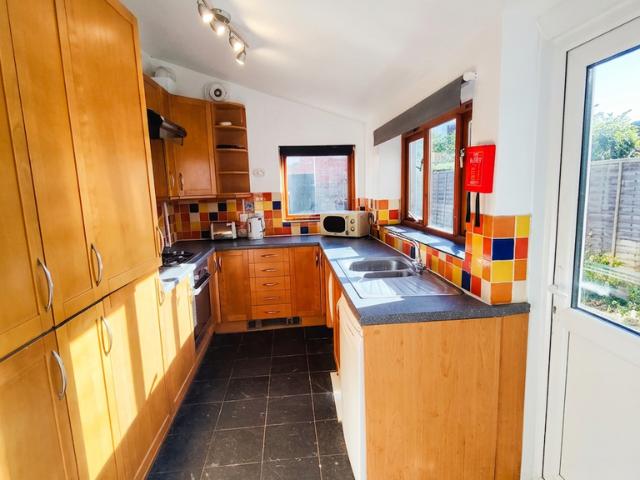 Rudthorpe Road 5 bed Bills Inc. 5 bed house to rent £3,351 pcm £773 pw