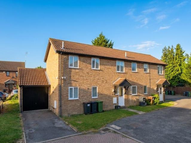 Rudyard Close, Luton LU4, 5 bed semi detached house to rent, £2,150 pcm | PrimeLocation