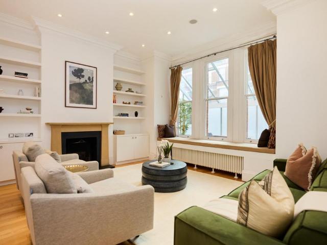 Rudall Crescent, Hampstead, London, NW3 5 bed end of terrace house to rent £11,235 pcm £2,593 pw