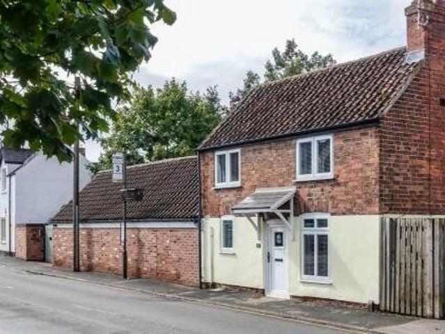 Ruddington Lane, Nottingham, Nottinghamshire NG11, 1 bed detached house to rent, £925 pcm | PrimeLocation
