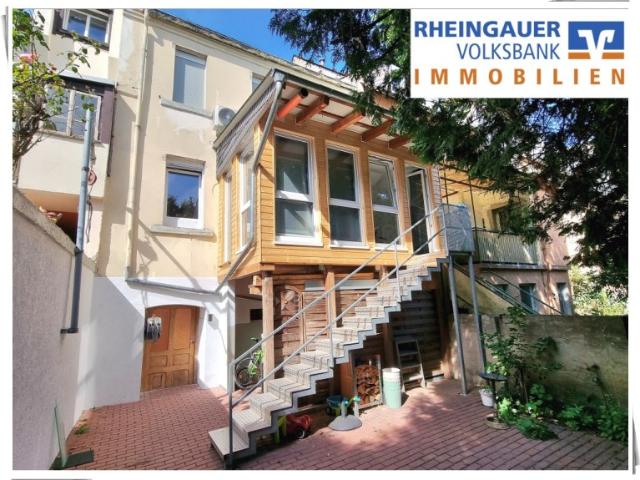 Rüdesheim am Rhein: Überwiegend modernisiertes Reihenhaus in ruhiger Wohnlage