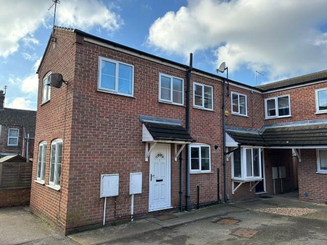 Rudgard Lane, Lincoln LN1, 2 bed town house to rent, £895 pcm | PrimeLocation